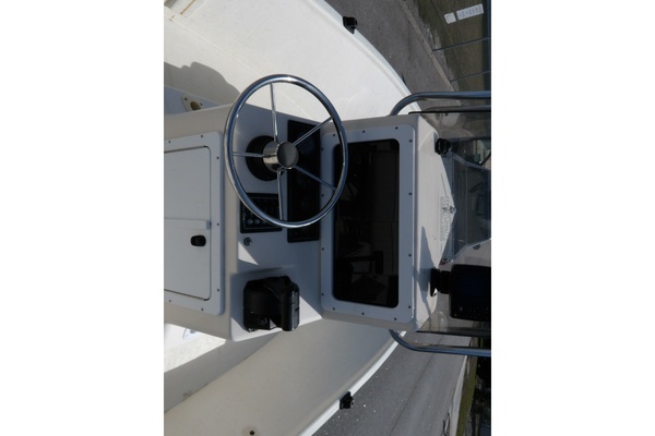 19ft May Craft Yacht For Sale
