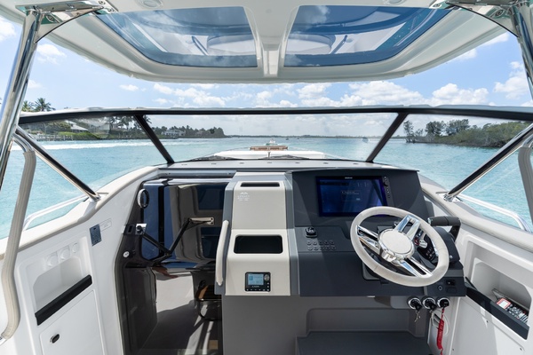 In Stock 2026 Nimbus Sport Tender 42  319 42ft Nimbus Yacht For Sale