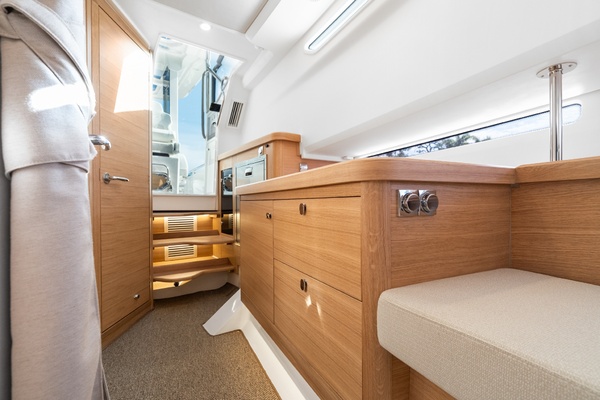 In Stock 2026 Nimbus Sport Tender 42  319 42ft Nimbus Yacht For Sale