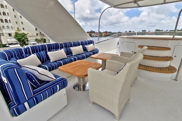 2003 Benetti 115