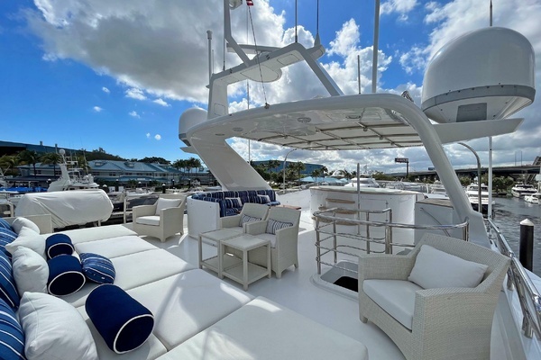 2003 Benetti 115