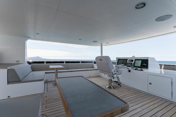 HARDHOME 108ft Albin Yacht For Sale