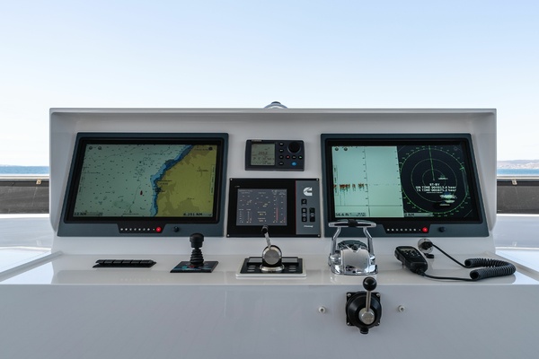 HARDHOME 108ft Albin Yacht For Sale