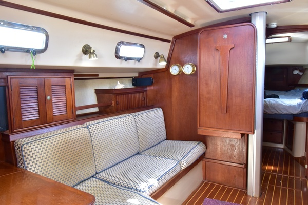 APRIL 37ft Island Packet Yacht For Sale