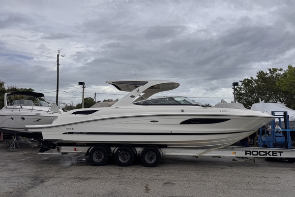 35ft Sea Ray Yacht For Sale
