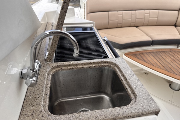 35ft Sea Ray Yacht For Sale