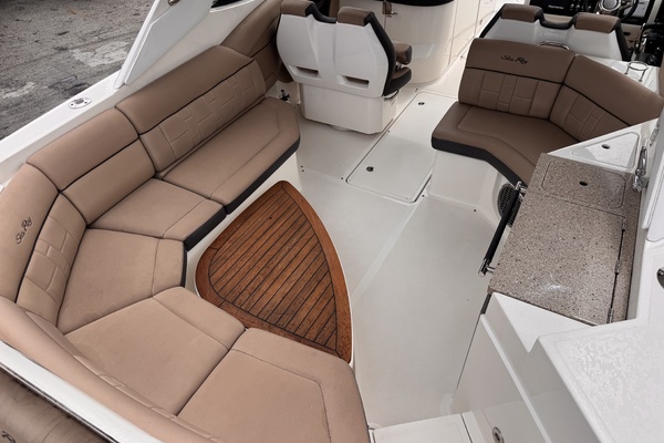 35ft Sea Ray Yacht For Sale