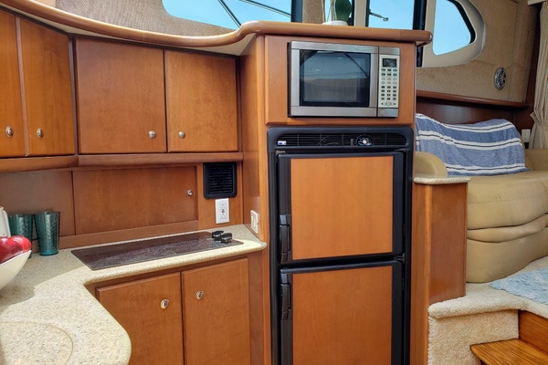 Endless Summer 38ft Silverton Yacht For Sale