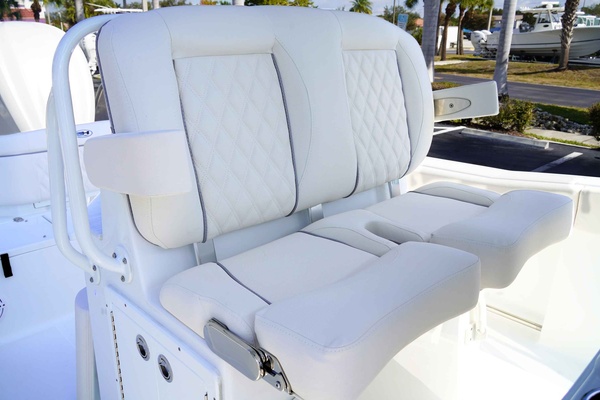 24ft Sea Hunt Yacht For Sale