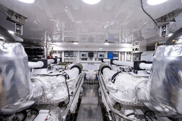 2019 Ocean Alexander 100