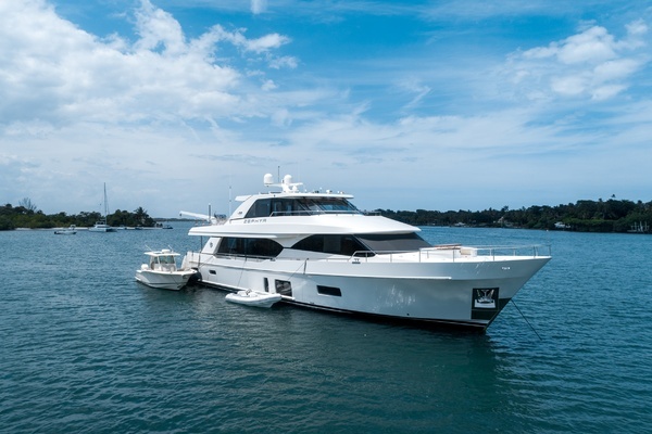 2019 Ocean Alexander 100