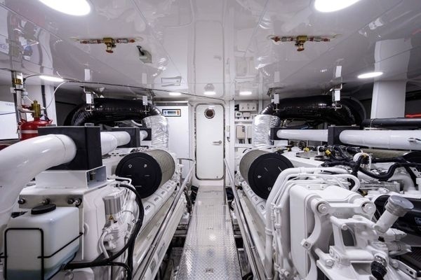 2019 Ocean Alexander 100