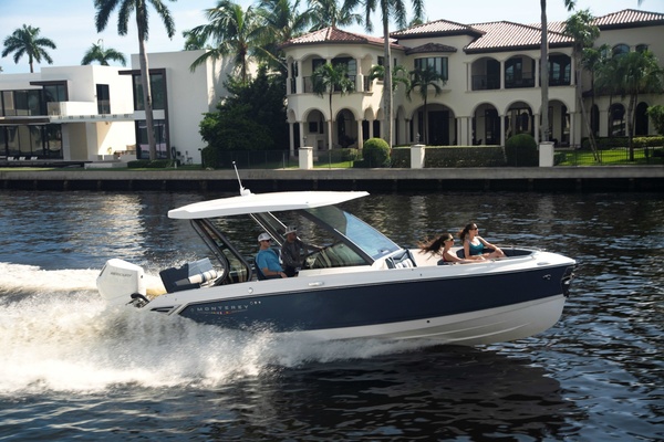 27ft Monterey Yacht For Sale