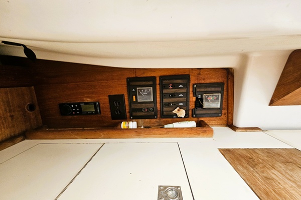 Shambala 34ft Sabre Yacht For Sale