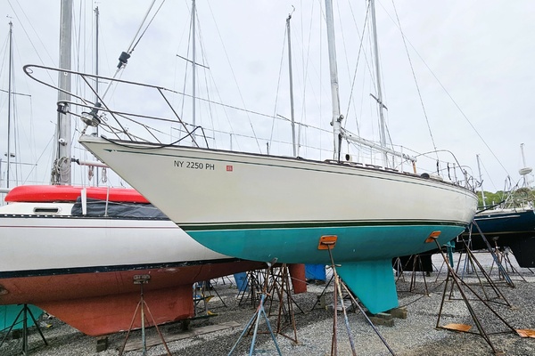 Shambala 34ft Sabre Yacht For Sale