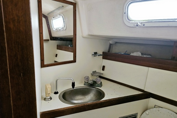 Shambala 34ft Sabre Yacht For Sale