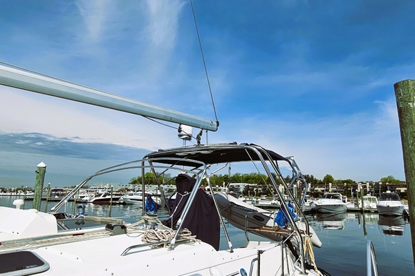 Channel Surfer 41ft Hunter Yacht For Sale