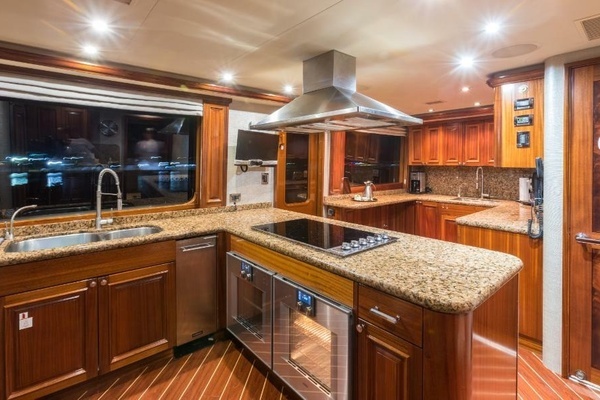 2008 Westport 130
