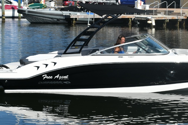21ft Chaparral Yacht For Sale