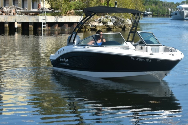 21-ft-Chaparral-2021-21 SSI-KEY WEST Florida United States yacht for sale