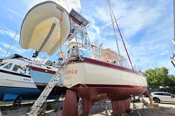 Radiance 41ft Morgan Yacht For Sale