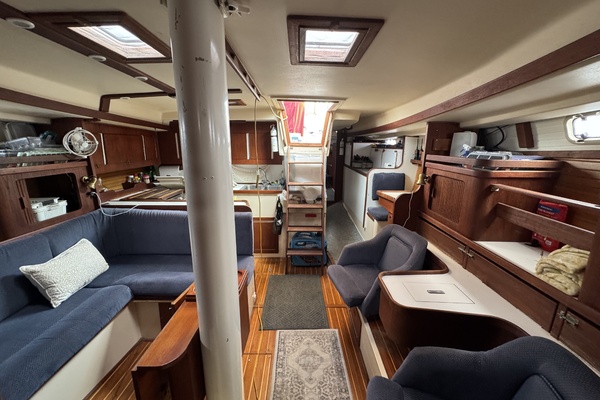 Radiance 41ft Catalina Morgan Yacht For Sale