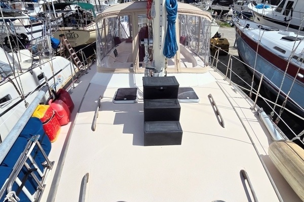 Radiance 41ft Morgan Yacht For Sale