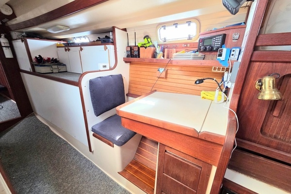 Radiance 41ft Morgan Yacht For Sale