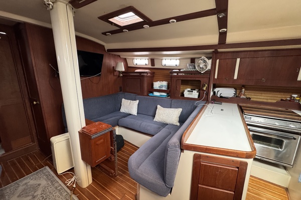 Radiance 41ft Catalina Morgan Yacht For Sale