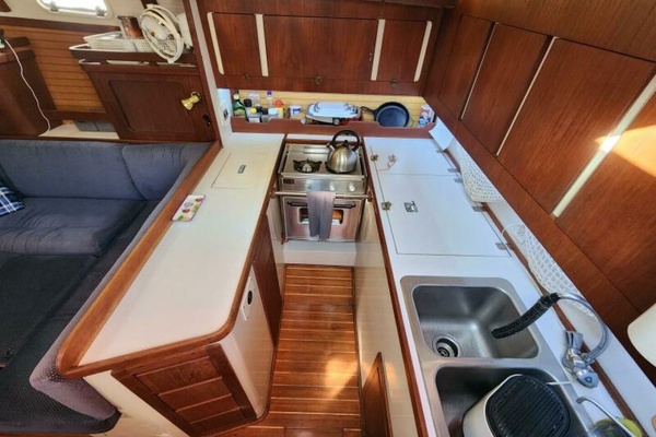 Radiance 41ft Morgan Yacht For Sale