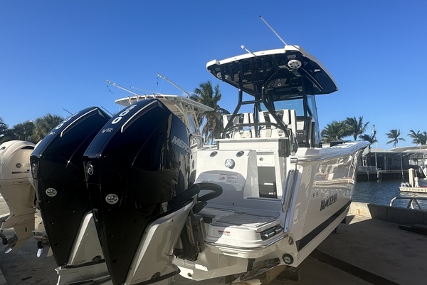 Blackfin 272 CC - Exterior Profile
