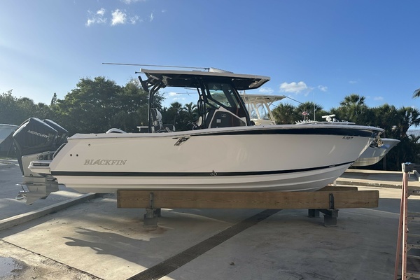 27-ft-Blackfin-2025-272 CC-North Palm Beach Florida United States yacht for sale