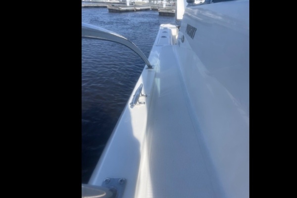 SWEET CLARALINE 28ft Pursuit Yacht For Sale