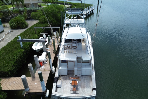 THIS OLD HATT 53ft Hatteras Yacht For Sale