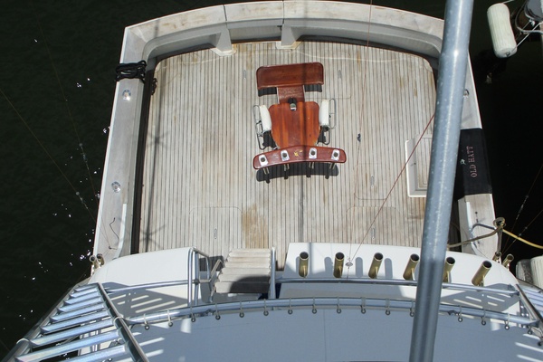 THIS OLD HATT 53ft Hatteras Yacht For Sale
