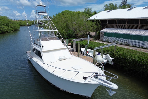 THIS OLD HATT 53ft Hatteras Yacht For Sale