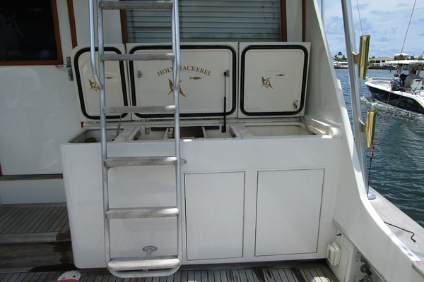 THIS OLD HATT 53ft Hatteras Yacht For Sale