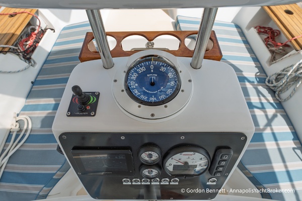 Silver Girl 44ft Tartan Yacht For Sale