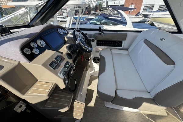 2016 Regal 35