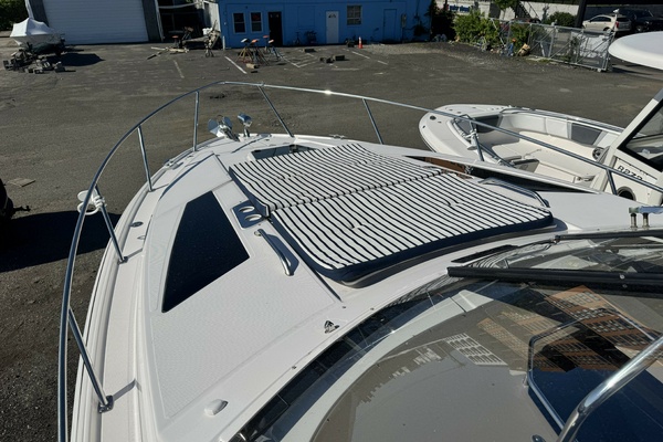 35ft Regal Yacht For Sale