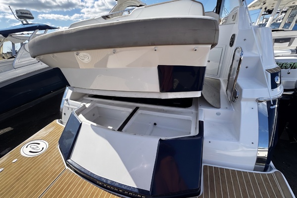 35ft Regal Yacht For Sale
