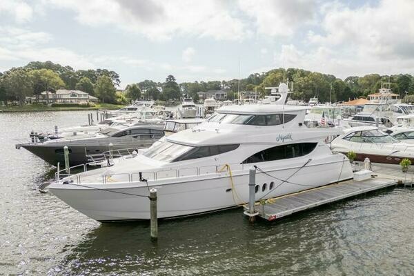 80-ft-Hatteras-2007-80 Enclosed Bridge-MAJESTIK FORT LAUDERDALE Florida United States  yacht for sale