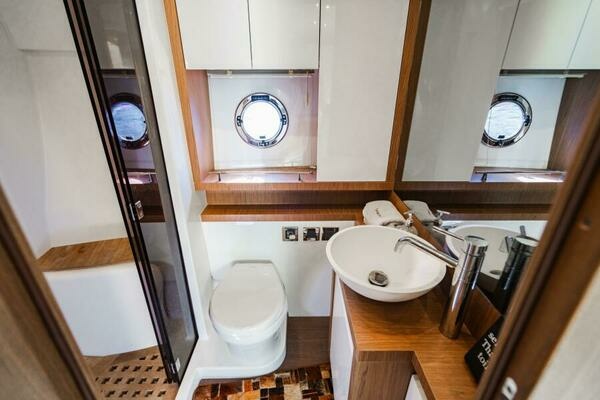 2016 Beneteau 49