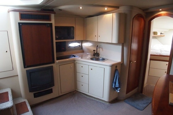 35ft Cruisers Yachts Yacht For Sale