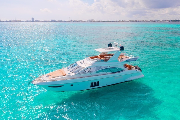 Photo of the 2011 Azimut 58 Fly "GOLDEN SUN"