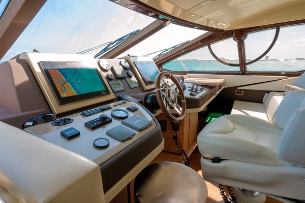 Azimut 58 Fly Yacht For Sale