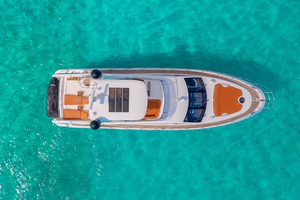 Photo of the 2011 Azimut 58 Fly "GOLDEN SUN"