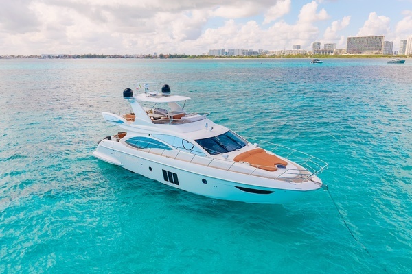 58-ft-Azimut-2011-58 Fly-GOLDEN SUN Cancun  Mexico  yacht for sale