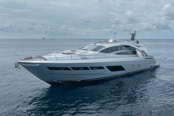 83ft Pershing Yacht For Sale