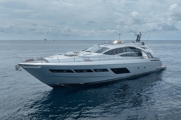Pershing 8X Yacht For Sale